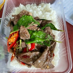 ข้าวกระเพราตับ