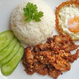 ทอดกระเทียม