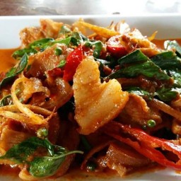 ผัดเผ็ดหมูป่า