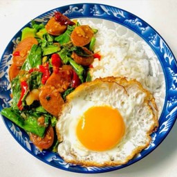 ข้าวคะน้ากุนเชียงหมู