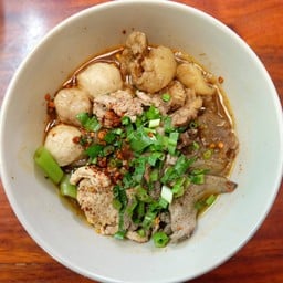 เกาเหลารวมน้ำตก (พิเศษ)