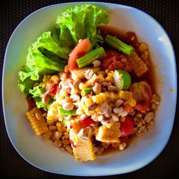ส้มตำ ข้าวโพด