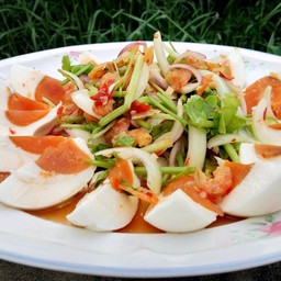 ยำไข่เค็ม