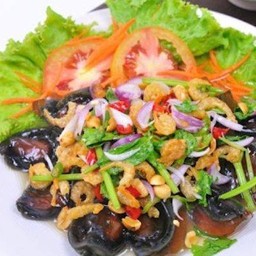 ยำไข่เยี่ยวม้า