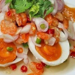 ยำไข่เค็ม