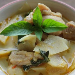 ครัวป้าฐา แกงเขียวหวาน
