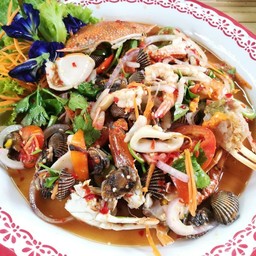 ยำเลรวมไม่เส้น