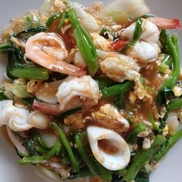 สุกี้ทะเลแห้ง