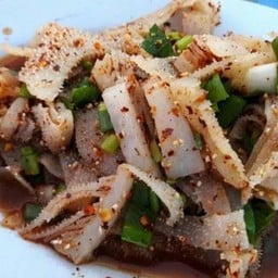 ลาบผ้าขี้ร้วขาว