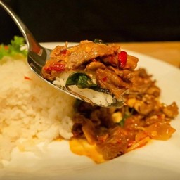 ข้าวกระเพราไก่