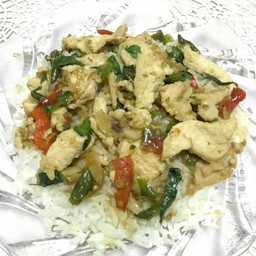 กะเพราไก่ราดข้าว