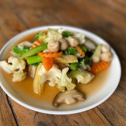 ผัดผักรวมมิตร