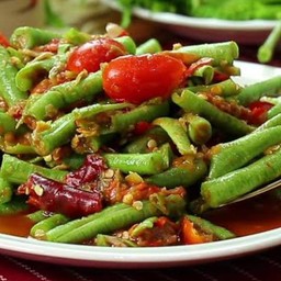 ส้มตำ เจ๊ลักษณ์