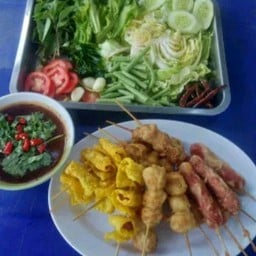 ลูกชิ้นทอดเจ้จอยบิ๊กซีเซฟแลนด์