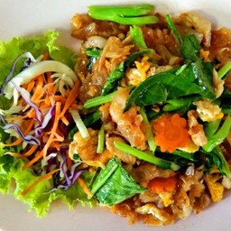 ผัดซีอิ้ว หมู