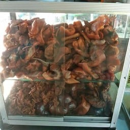 ้ เจ้นุ้ย หัวหมูพะโล้ นํ้าจิ้มรสแซ่บ บ้านไร่ โพธิ์คู่