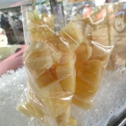 ร้าน ผลไม้พร้อมทาน จารุ ดงมูลเหล็ก