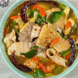 ต้มแซ่บเครื่องในเนื้อ