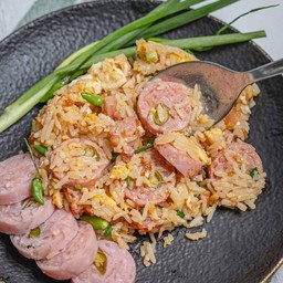 ข้าวผัดแหนม