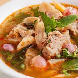 ต้มแซ่บหมูสด