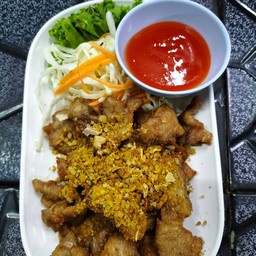 หมูทอดกระเทียม