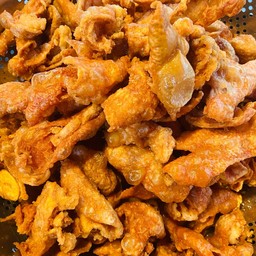 หมูสะบัดน้ำปลา จอมยุทธ (หมูทอด ไก่ทอด)