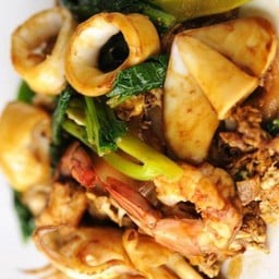 ผัดซีอิ๊วทะเล