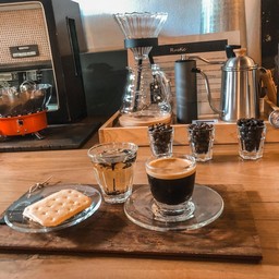 เอสเพลสโซ่ร้อน HOT ESPRESSO