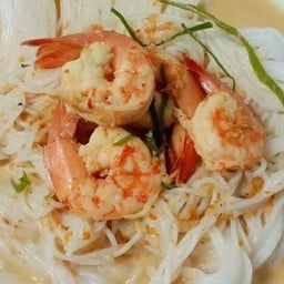 ขนมจีนน้ำยากะทิกุ้งสด