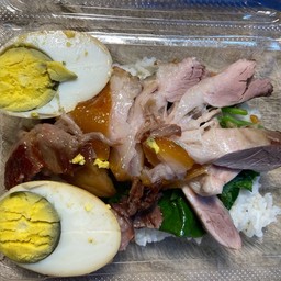 ข้าวขาหมู+ไข่พะโล้