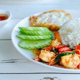 ข้าวกระเพรากุ้ง+ไข่ดาว