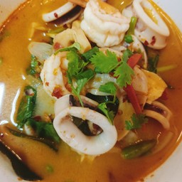 ต้มยำกุ้งหมึกน้ำข้น(น้ำใส)ระบุด้วยค่ะ