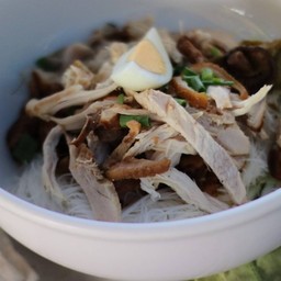 เตี๋ยวไก่มะระเจ๊นา สาขา เฉลิมพงษ์