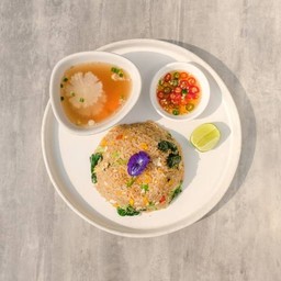ข้าวผัดปลาเค็ม