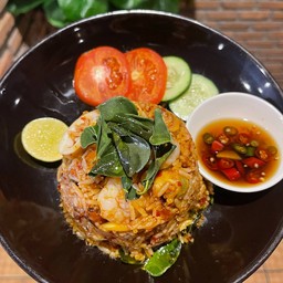 ข้าวผัดต้มยำทะเล