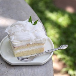 Coconut Fresh Cream Cake