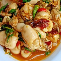 ข้าวราดกะเพราหอยนางรม