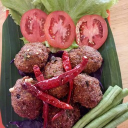 ลาบหมูทอด