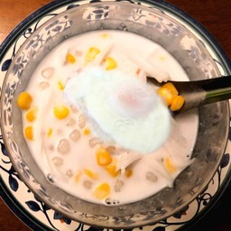 บัวลอยข้าวโพด ใส่ไข่