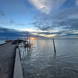 สะพานบางทราย ชลบุรี