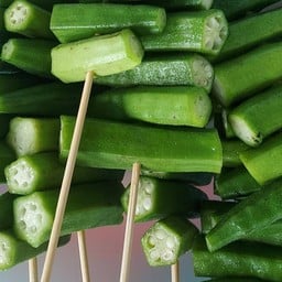 อิอ้อหม่าล่าเจ้าเก่าหน้าอุโมงค์