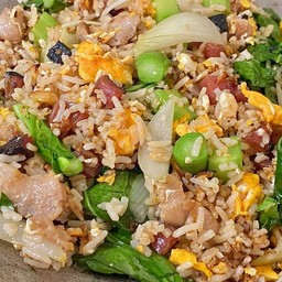 ข้าวผัดไก่