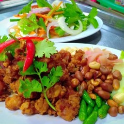 แหนมเอ็นข้อไก่