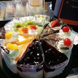 มิกซ์ เบิ้ดเดย์ 10 ชิ้น (3 ปอนด์)