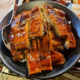 ข้าวหน้าปลาไหลญี่ปุ่น