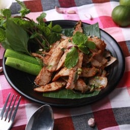 น้ำตกคอหมูย่าง(คัดพิเศษ เบทาโก)