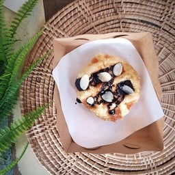 วาฟเฟิลเบลเยี่ยม หน้า ดาร์กช็อกโกแลตแอลม่อนสไลด์