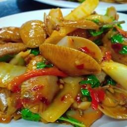 หอยลายผัดพริกเผา