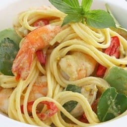 สปาเก็ตตี้แกงเขียวหวาน (กุ้ง)