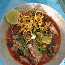 ร้าน ในซอย ข้าวซอยไก่ ขนมจีนน้ำเงี้ยว